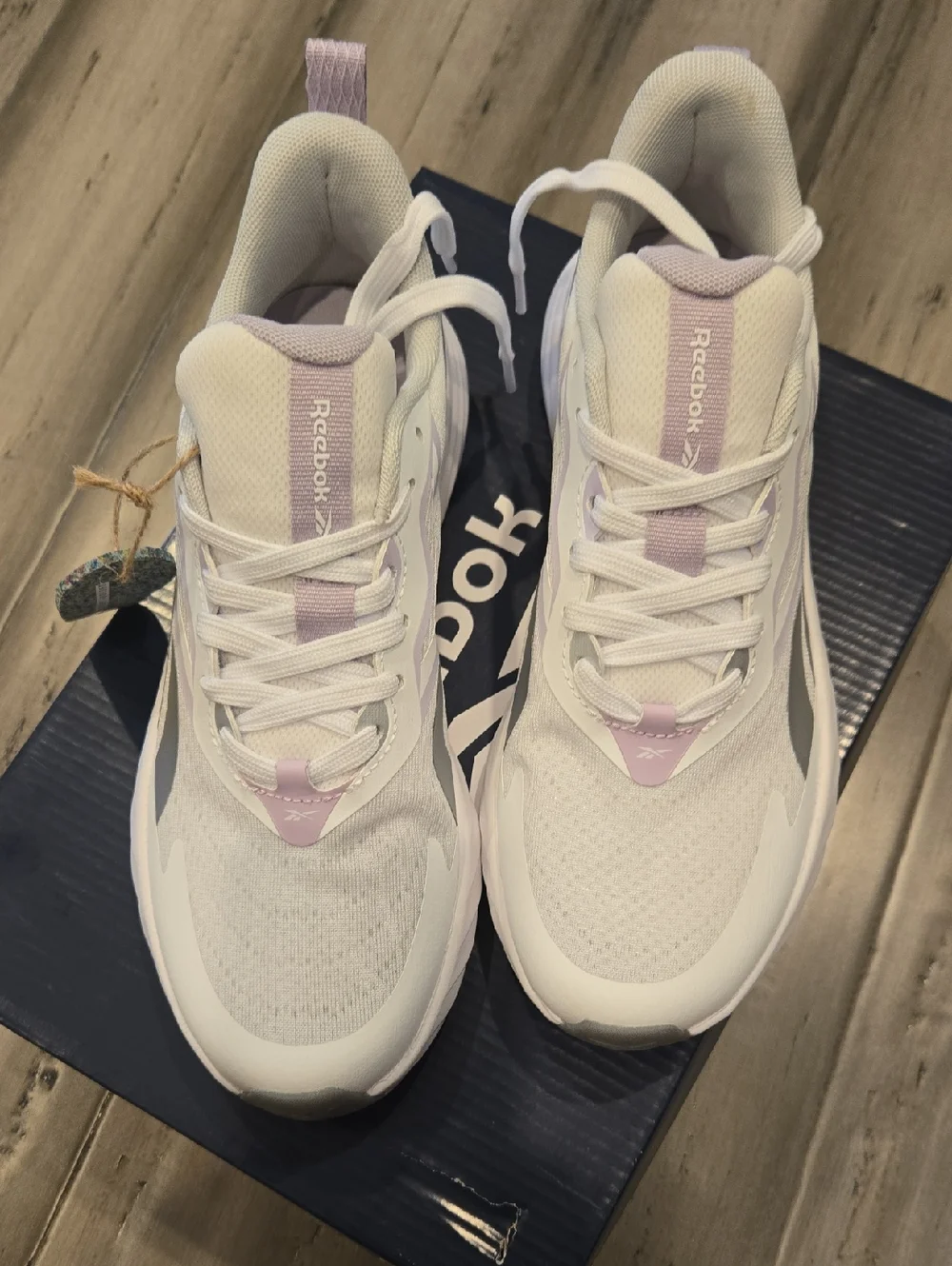 Reebok White and Light Purple Women's Sneakers